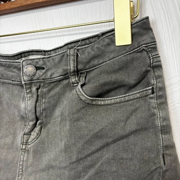 Bullhead Denim Jean Shorts Super Stretch Shorty Gray Dark Wash Cuffed Womens 29 - Picture 2 of 7